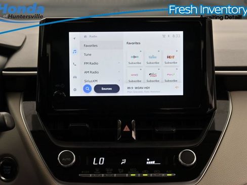 Used 2025 Toyota Corolla LE w/ Convenience Package FWD image 15
