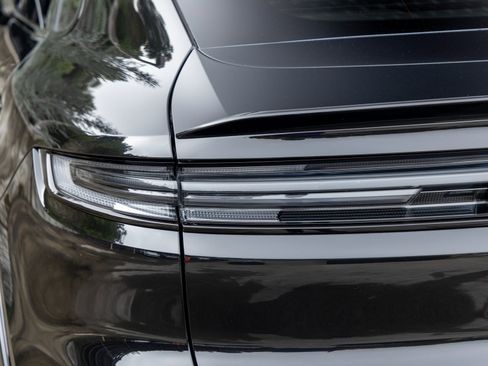 New 2025 Porsche Cayenne GTS image 19