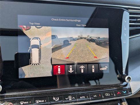 Used 2024 Jeep Wagoneer L Series II w/ Convenience Group I image 35