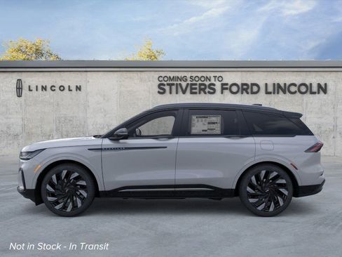 New 2026 Lincoln Nautilus Reserve w/ Jet Appearance Package image 3