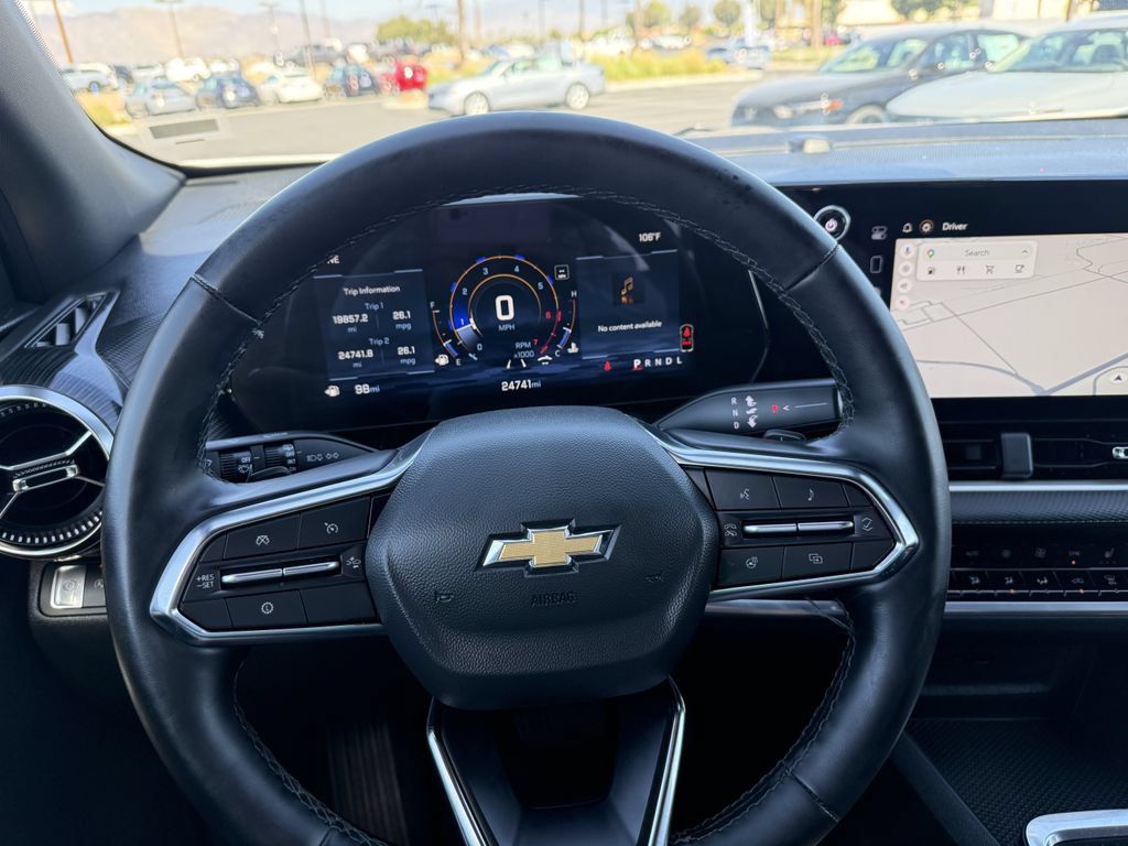 Used 2026 Chevrolet Equinox LT w/ Convenience Package II FWD image 19