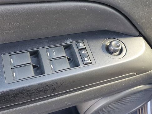 Used 2017 Jeep Patriot High Altitude image 15