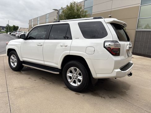 Used 2023 Toyota 4Runner SR5 Premium w/ Moonroof Package RWD image 8