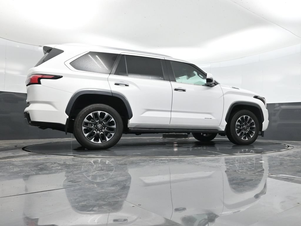 Used 2026 Toyota Sequoia Limited AWD/4WD image 44