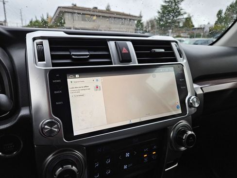 Used 2015 Toyota 4Runner Limited image 4