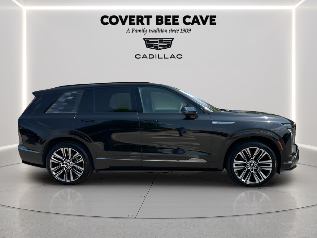 Used 2026 Cadillac Vistiq Sport w/ LPO, Floor Liner Package AWD/4WD image 6