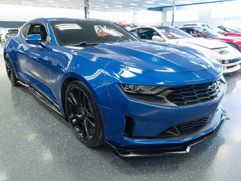 Used 2019 Chevrolet Camaro LT w/ RS Package RWD image 3