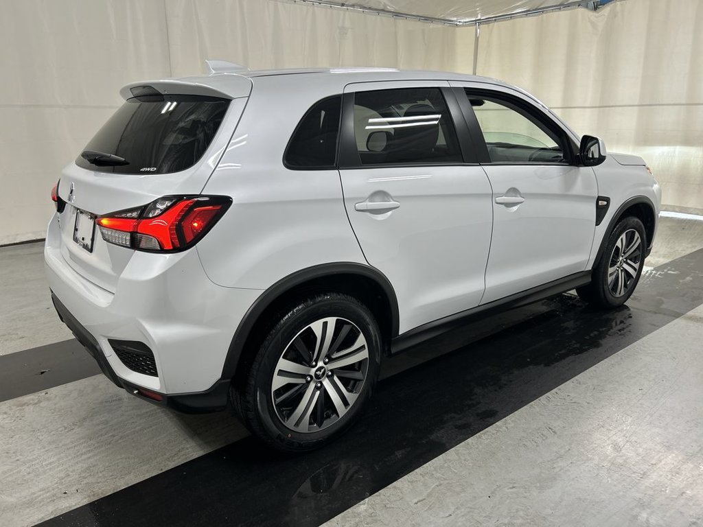 Used 2025 Mitsubishi Outlander Sport AWD image 2