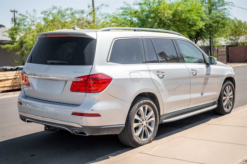 Used 2016 Mercedes-Benz GL 450 4MATIC image 5