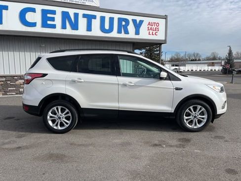 Used 2018 Ford Escape SEL image 14