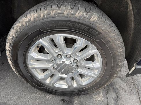 Used 2021 GMC Sierra 2500 Denali w/ Denali Ultimate Package image 5