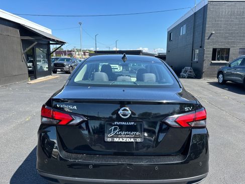 Used 2021 Nissan Versa SV FWD image 24