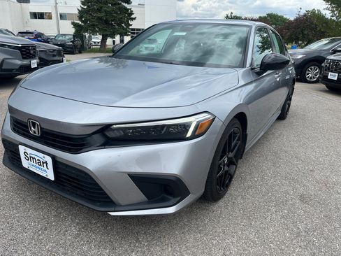 Used 2023 Honda Civic Sport image 2