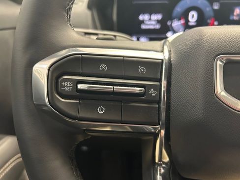 Used 2025 GMC Terrain Elevation image 19