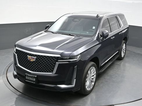 Certified 2024 Cadillac Escalade Premium Luxury AWD/4WD image 32