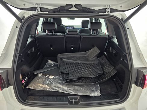 Used 2025 Mercedes-Benz GLB 35 AMG 4MATIC image 28