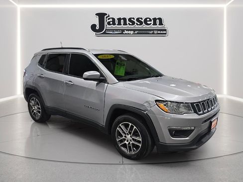 Used 2017 Jeep Compass Latitude w/ Safe & Security Group image 6