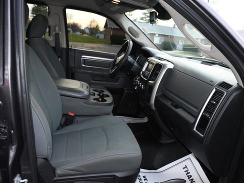 Used 2016 RAM 1500 Classic SLT image 21