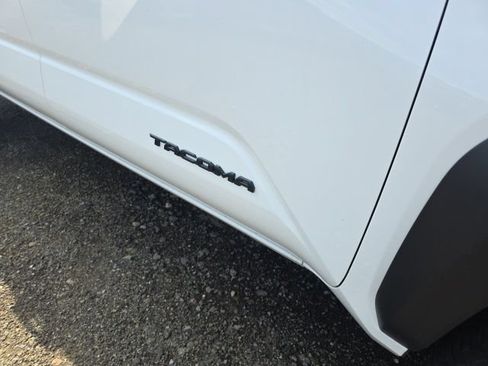 Used 2024 Toyota Tacoma TRD Off-Road AWD/4WD image 7