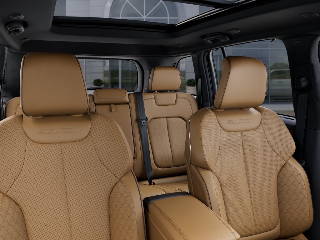 New 2027 Jeep Grand Cherokee Summit AWD/4WD image 26