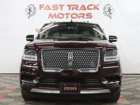 Used 2020 Lincoln Navigator Reserve w/ Equipment Group 201A Reserve AWD/4WD image 2