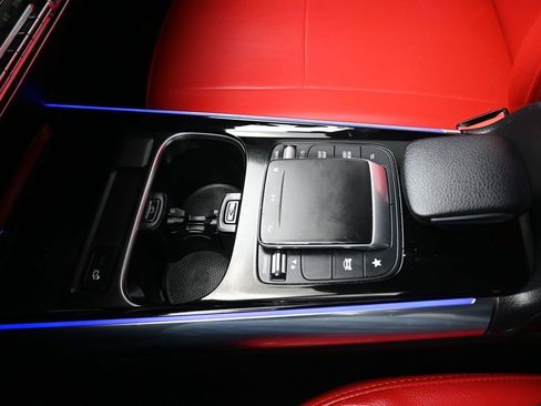 Used 2021 Mercedes-Benz GLA 250 image 25