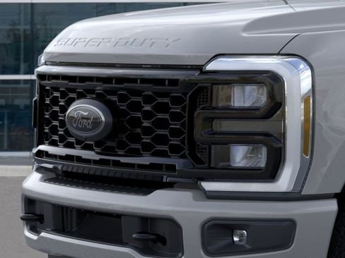 New 2026 Ford F250 Lariat w/ Black Appearance Package image 19