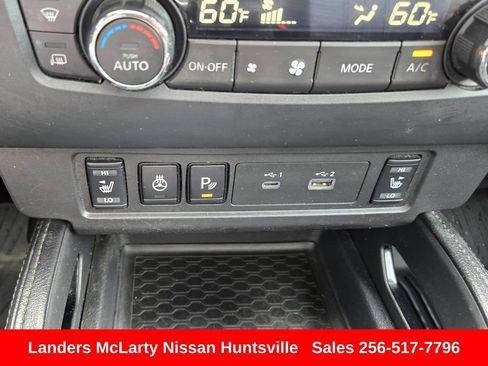 Used 2022 Nissan Frontier PRO-4X w/ Pro-4X Premium Package AWD/4WD image 22