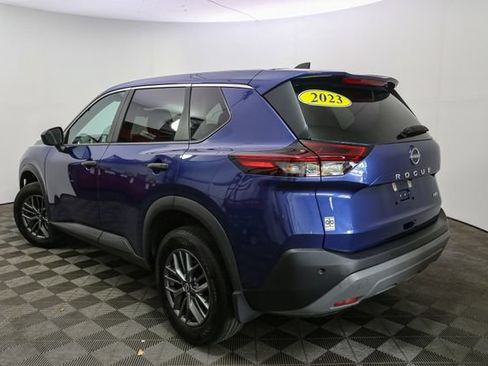 Used 2023 Nissan Rogue S AWD/4WD image 7