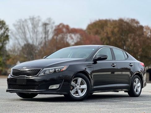 Used 2015 Kia Optima LX image 1