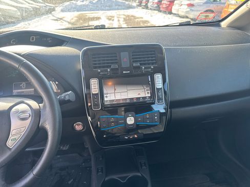 Used 2016 Nissan Leaf SL image 10