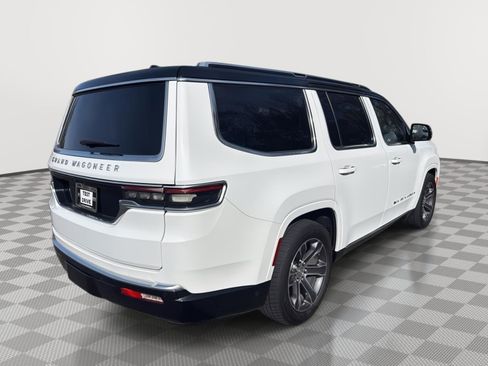 Used 2023 Jeep Grand Wagoneer 4WD image 6