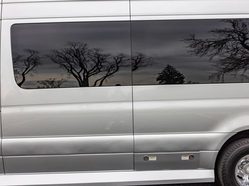 Used 2019 Mercedes-Benz Sprinter 170 w/ Premium Plus Package image 48