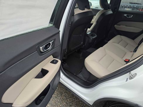 New 2026 Volvo XC60 B5 Core image 15