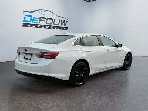 Used 2024 Chevrolet Malibu LT w/ Sport Edition FWD image 3