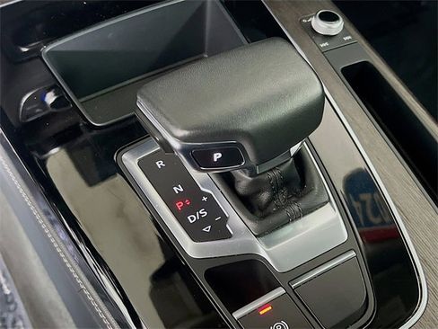 Used 2024 Audi Q5 2.0T Premium Plus image 23