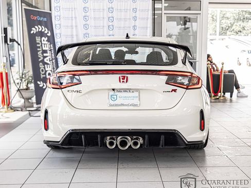 Used 2024 Honda Civic Type R image 14