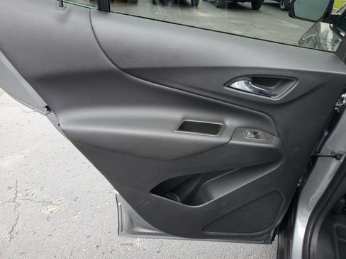 Used 2023 Chevrolet Equinox LT image 25