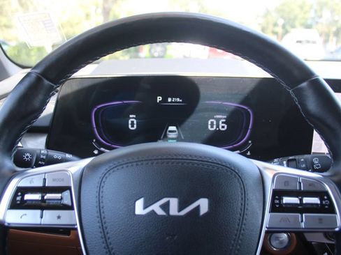 Certified 2024 Kia Telluride EX X-Line AWD/4WD image 29
