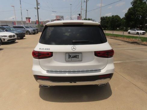 Used 2023 Mercedes-Benz GLB 250 image 11