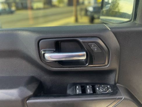 Used 2022 Chevrolet Silverado 1500 Custom w/ Safety Confidence Package AWD/4WD image 20