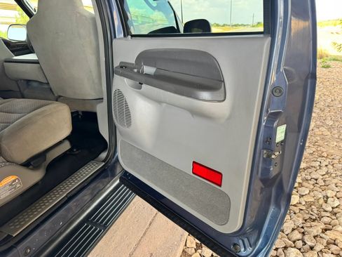 Used 2003 Ford Excursion XLT AWD/4WD image 23