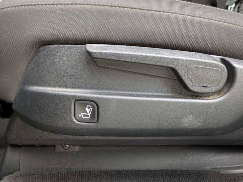 Used 2021 Kia Sorento LX FWD image 16