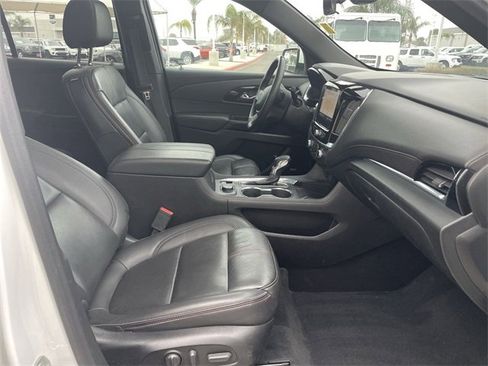 Used 2023 Chevrolet Traverse RS image 29