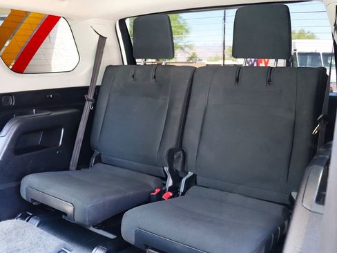 Used 2018 Toyota 4Runner SR5 AWD/4WD image 29