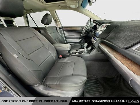 Used 2017 Subaru Outback 2.5i Limited w/ Popular Package #5 AWD/4WD image 29