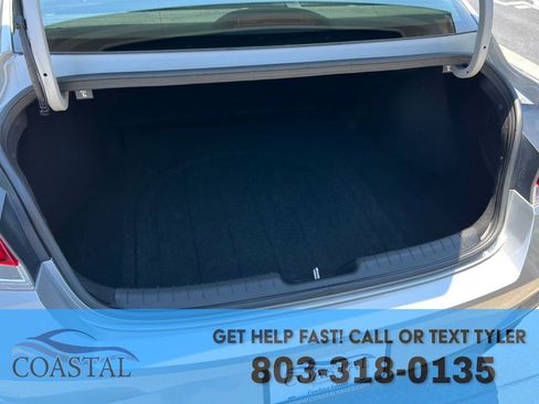 Used 2023 Hyundai Elantra SEL FWD image 19