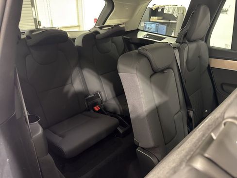 New 2026 Volvo XC90 T8 Plus w/ Protection Package Premier AWD/4WD image 26