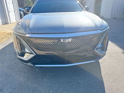 Used 2024 Cadillac Lyriq Tech image 10