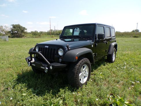 Used 2016 Jeep Wrangler Unlimited Sport w/ Quick Order Package 24S AWD/4WD image 1